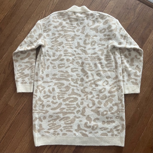 Lush Cream/Tan Soft Leopard Print Open Front Long Sweater Size Small - Picture 5 of 5